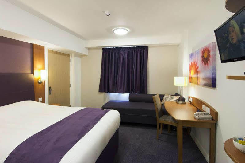 Premier Inn 콜체스터 외부 사진